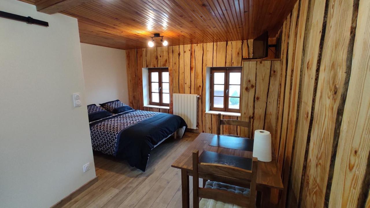Studio Chaleureux Dans Les Monts Du Forez Verrieres-en-Forez Экстерьер фото